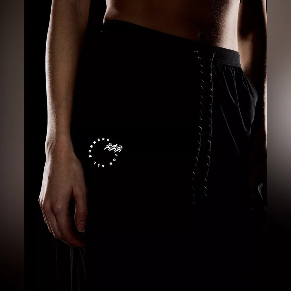 Lululemon Mile Maker Run Crew Graphic High-Rise Track Pant